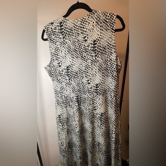 Kasper Dress sleeveless snakeskin pattern Large L size - Picture 4 of 5